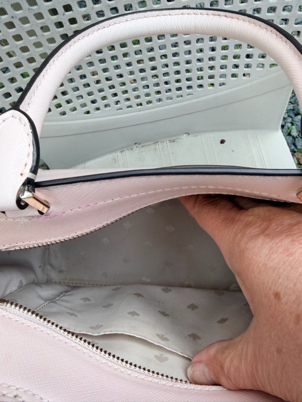 Kate Spade New York Staci Medium Saffiano Leather Satchel Purse. - Picture 3 of 4